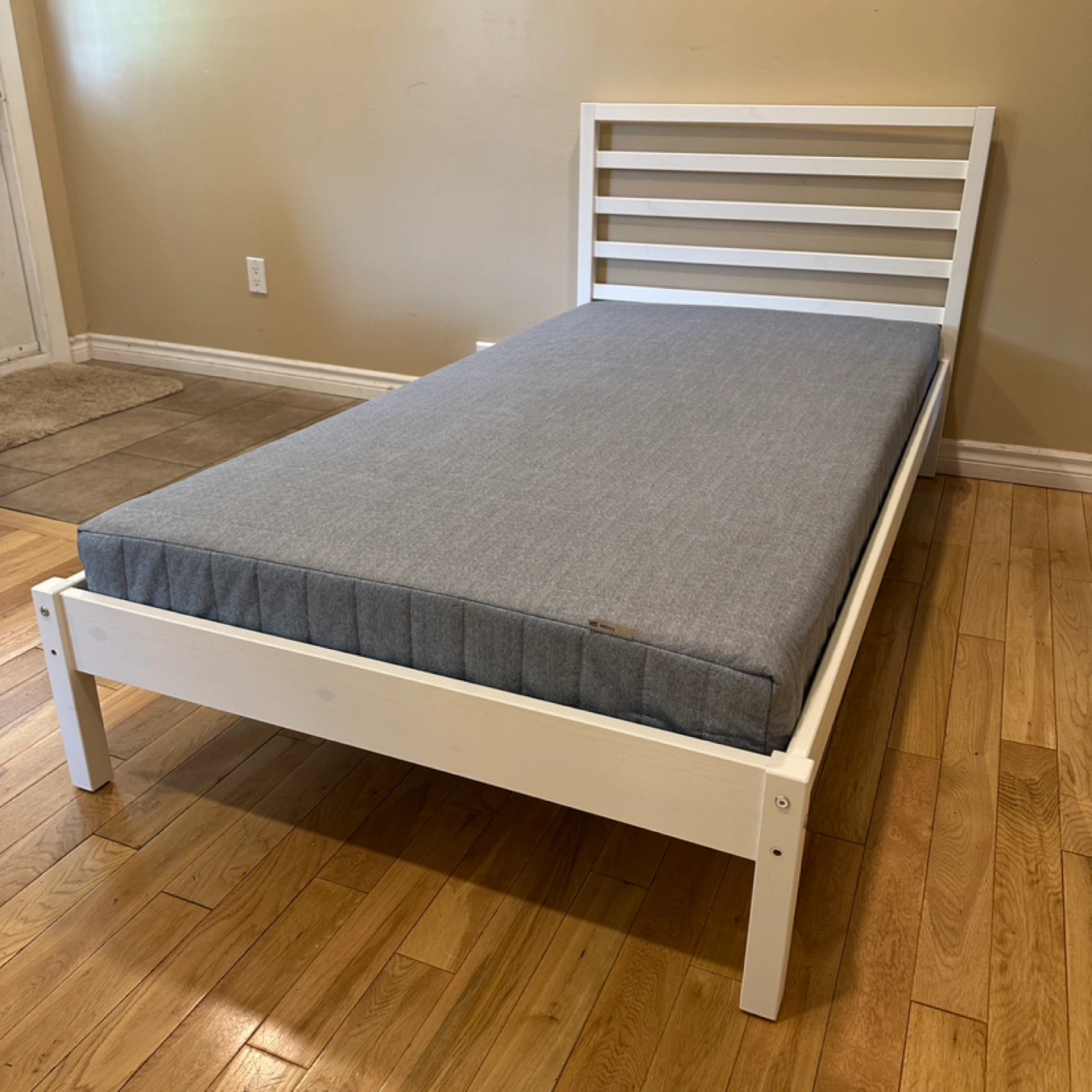 Like New IKEA TARVA Twin Bed Set (CAN DELIVER)