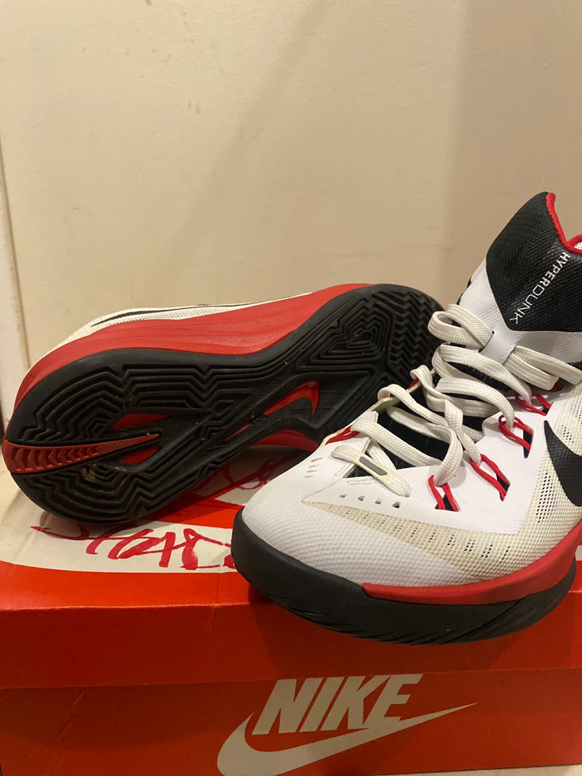 Nike Hyperdunk Basketball Shoes - photo 2