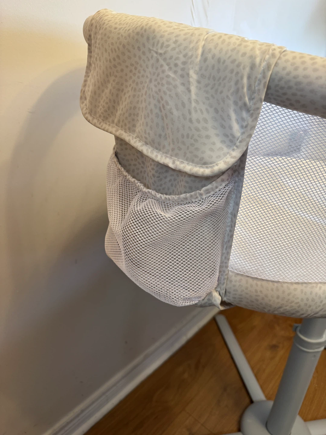 HALO BassiNest Swivel Sleeper Premiere Bassinet - photo 4