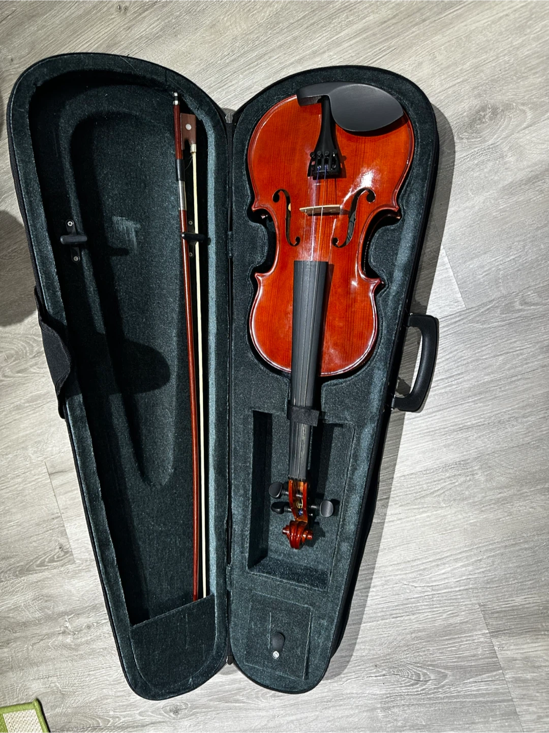 Violin with Case and Bow - Okay condition - photo 3