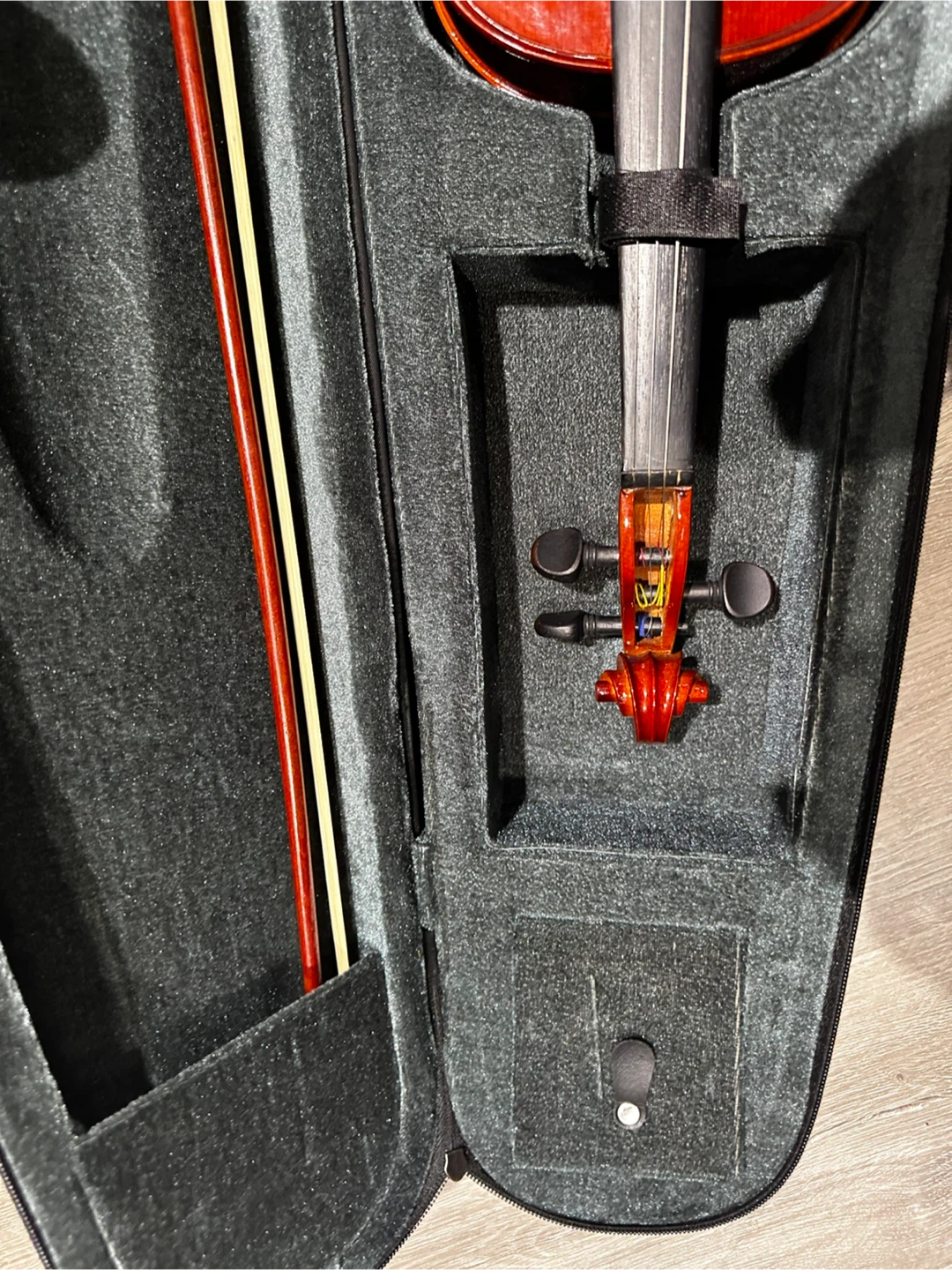 Violin with Case and Bow - Okay condition - photo 5