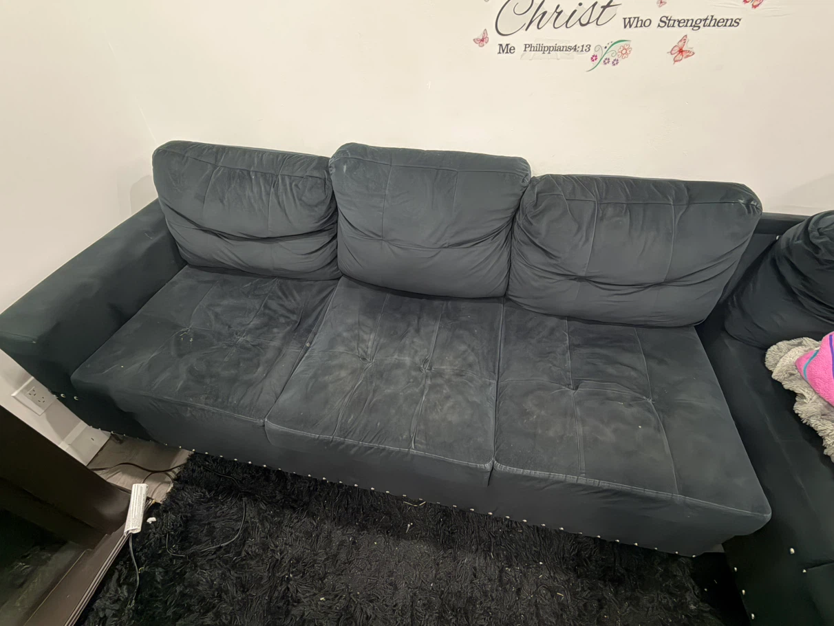 Black Sectional Sofa with Storage - photo 4