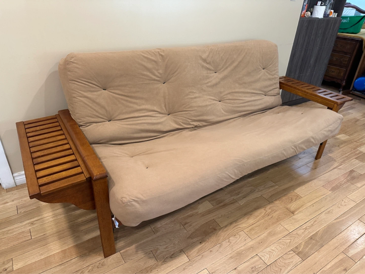 Eastridge Solid Wood Futon Sofa Bed (CAN DELIVER)