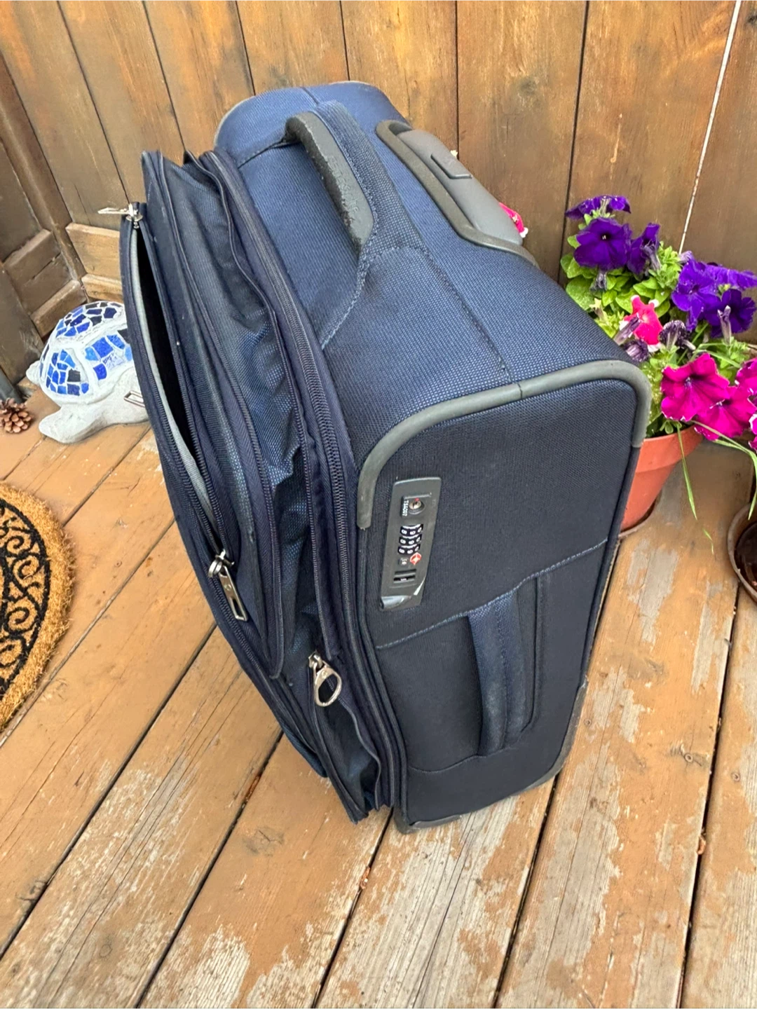 Samsonite Dark Blue Rolling Suitcase - photo 5