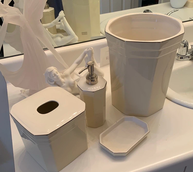 Cream Ceramic Bath Set with Silver Trim