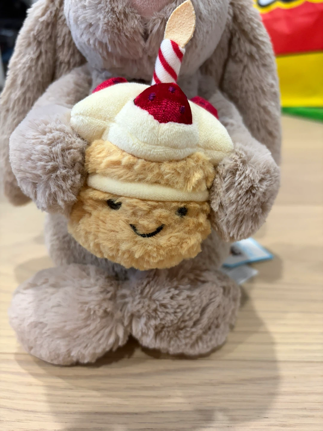 Jellycat Bashful Beige Bunny Birthday Plush. Open to offers!!! - photo 2