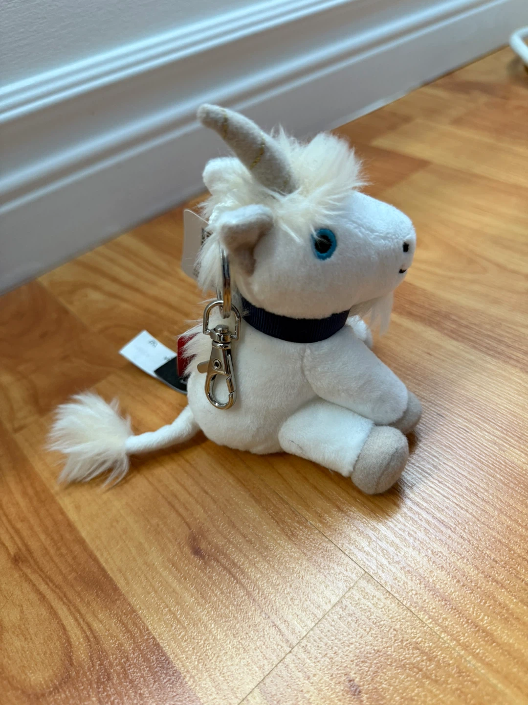 The MET Unicorn Plush Key Chain - photo 3