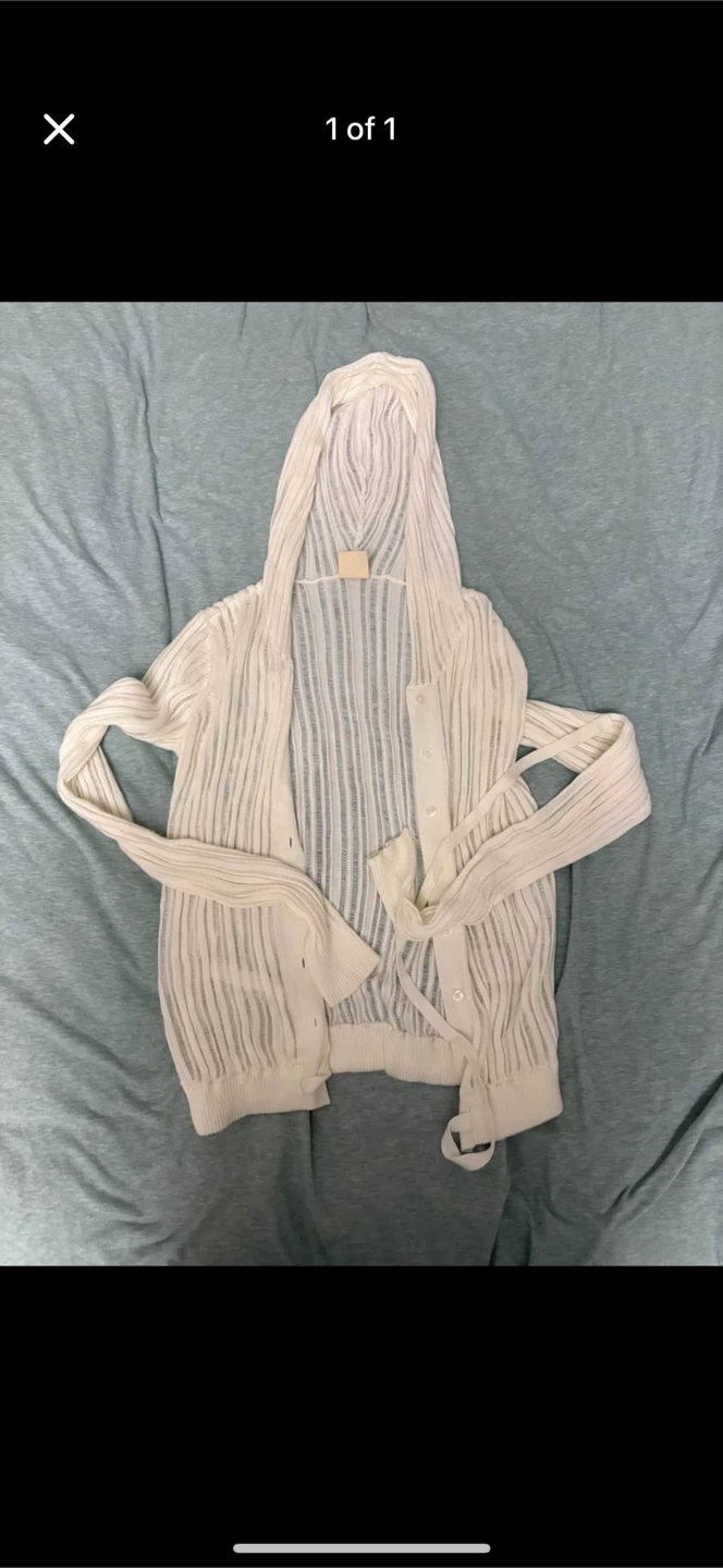 Beautiful, white cardigan with hood