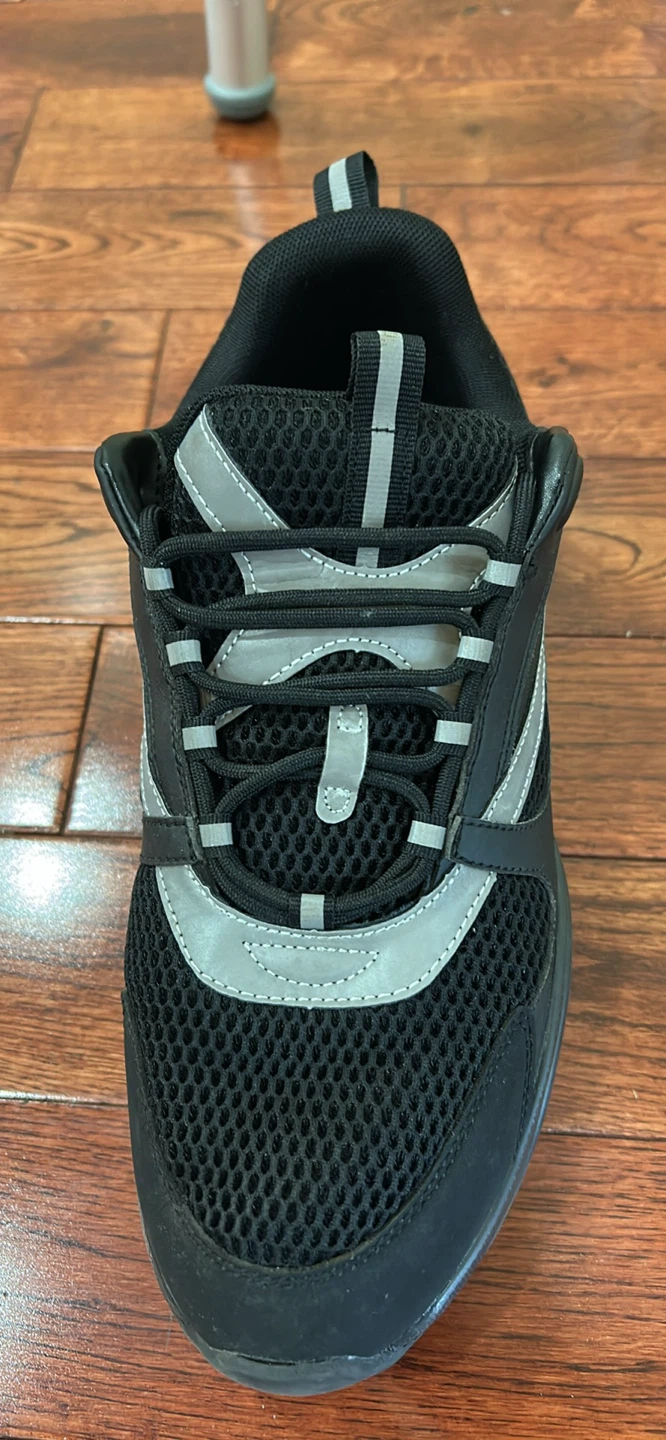 B22 black shoes - photo 2
