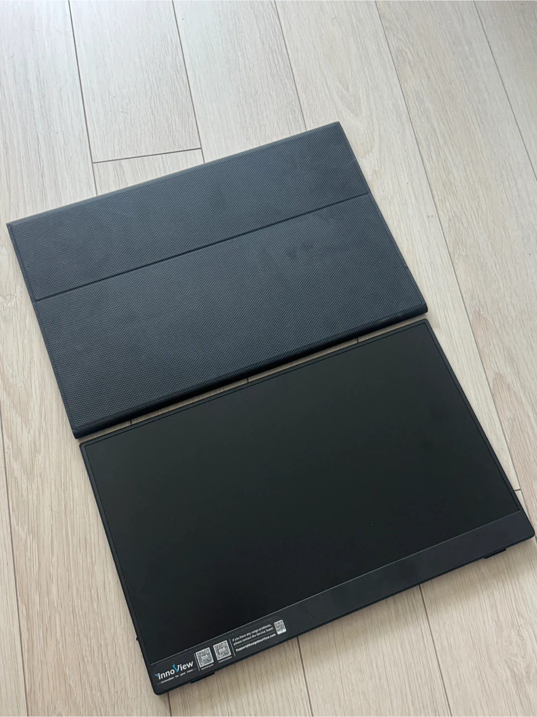 Full hd 15.6” portable monitor