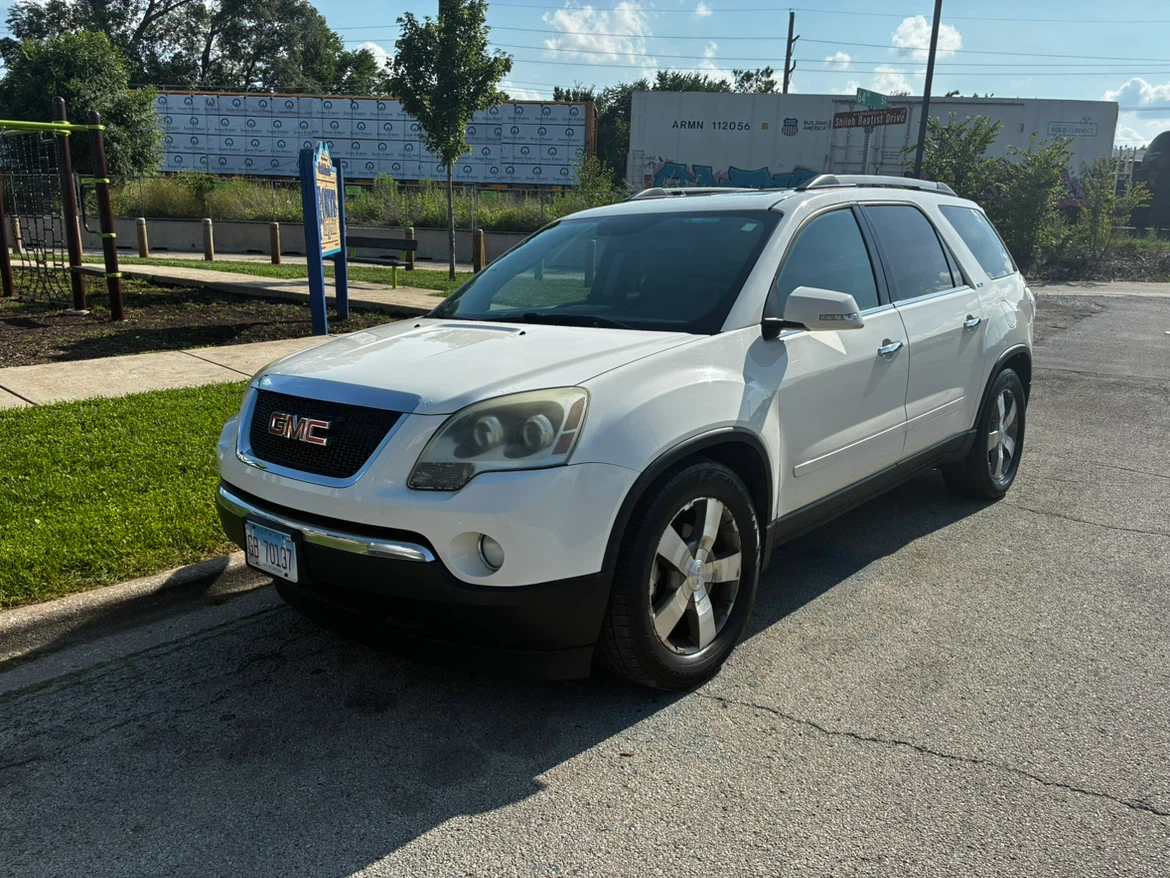 GMC Acadia SLT-2 2011