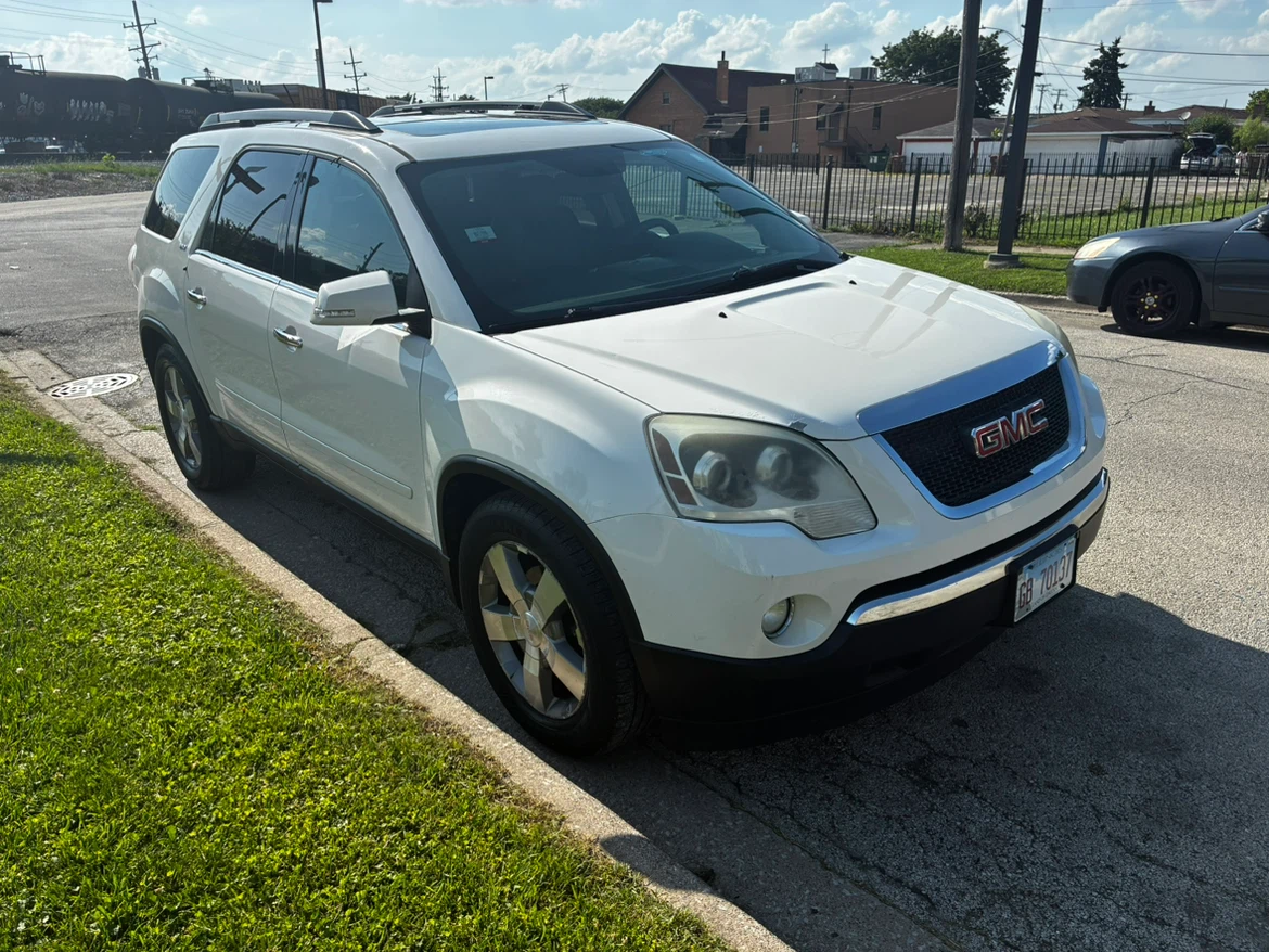 GMC Acadia SLT-2 2011 - photo 2