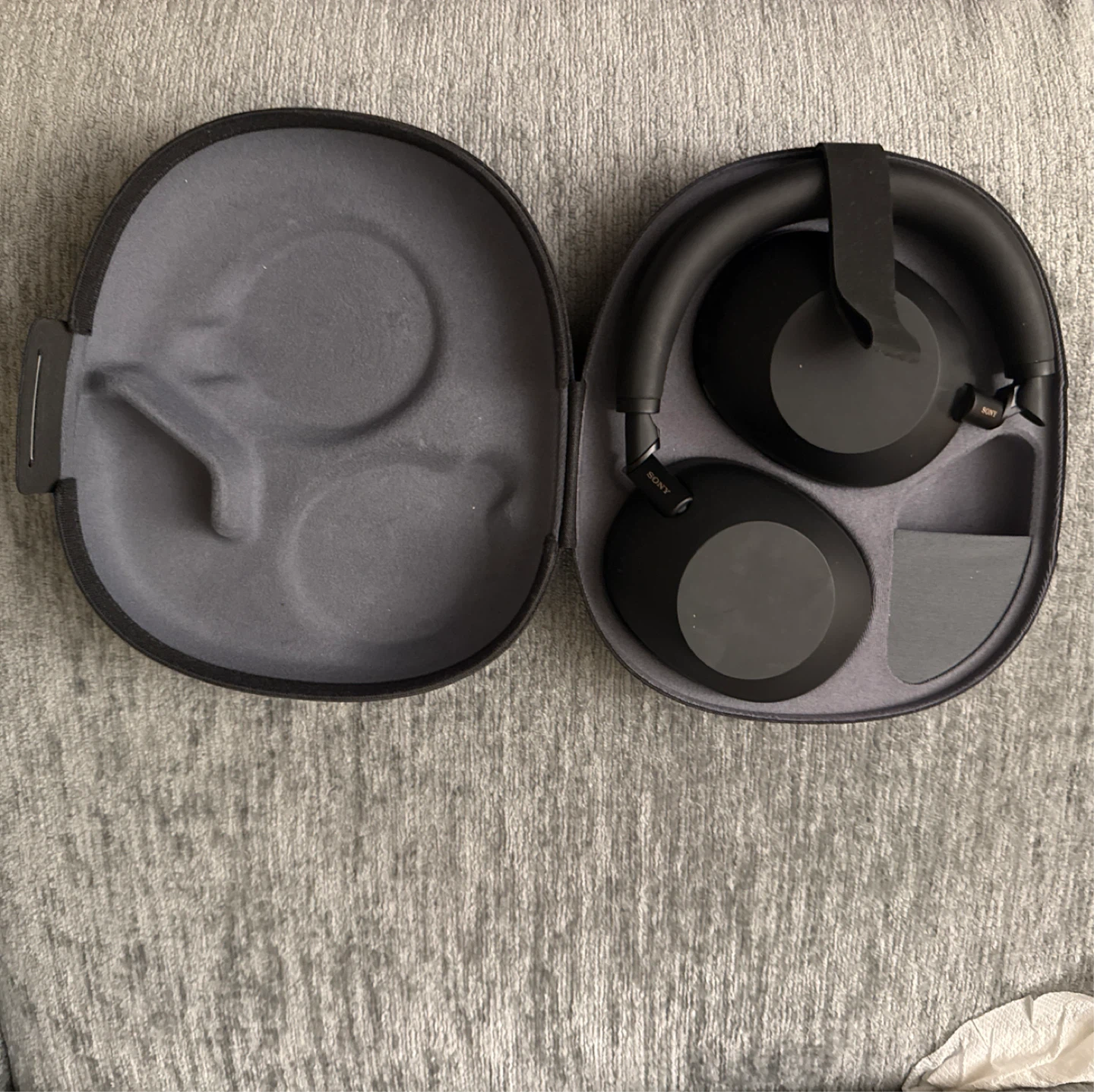 Sony WH-1000XM6 Headphones+Case - photo 2