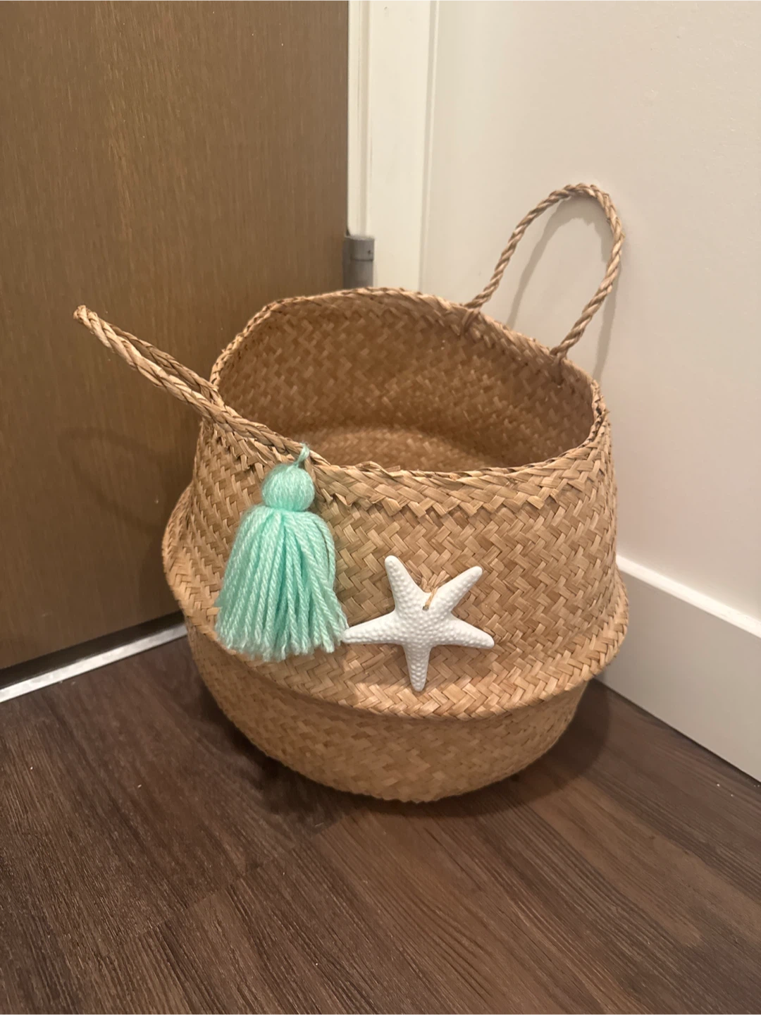 Seagrass Woven Basket with Tassel and Starfish