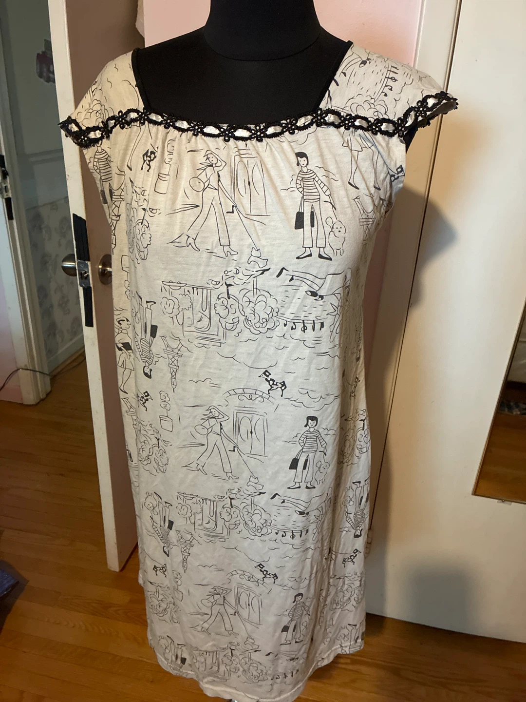 Women's Graphic Print Nightgown