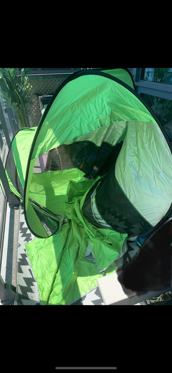 Pop-Up Beach/Park Tent/Shelter - 2 Adults Size