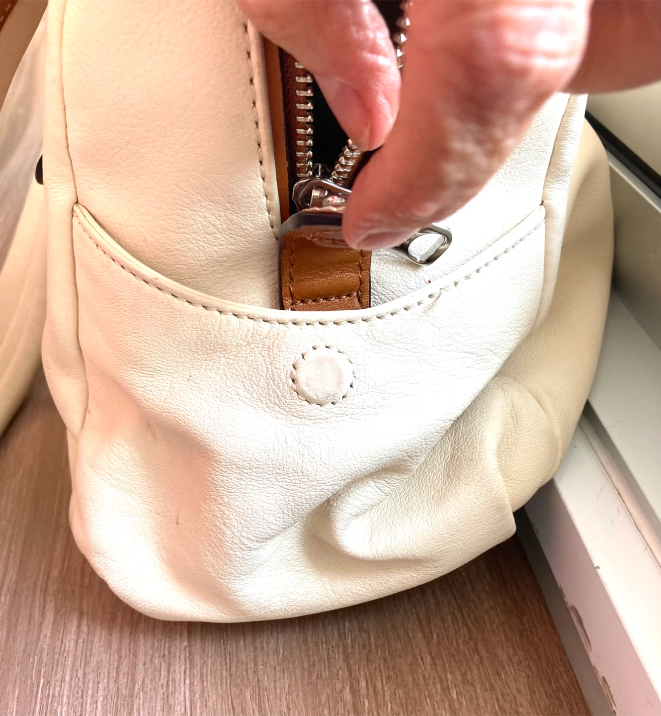 L.R. Lauren Leather Satchel Handbag - photo 4