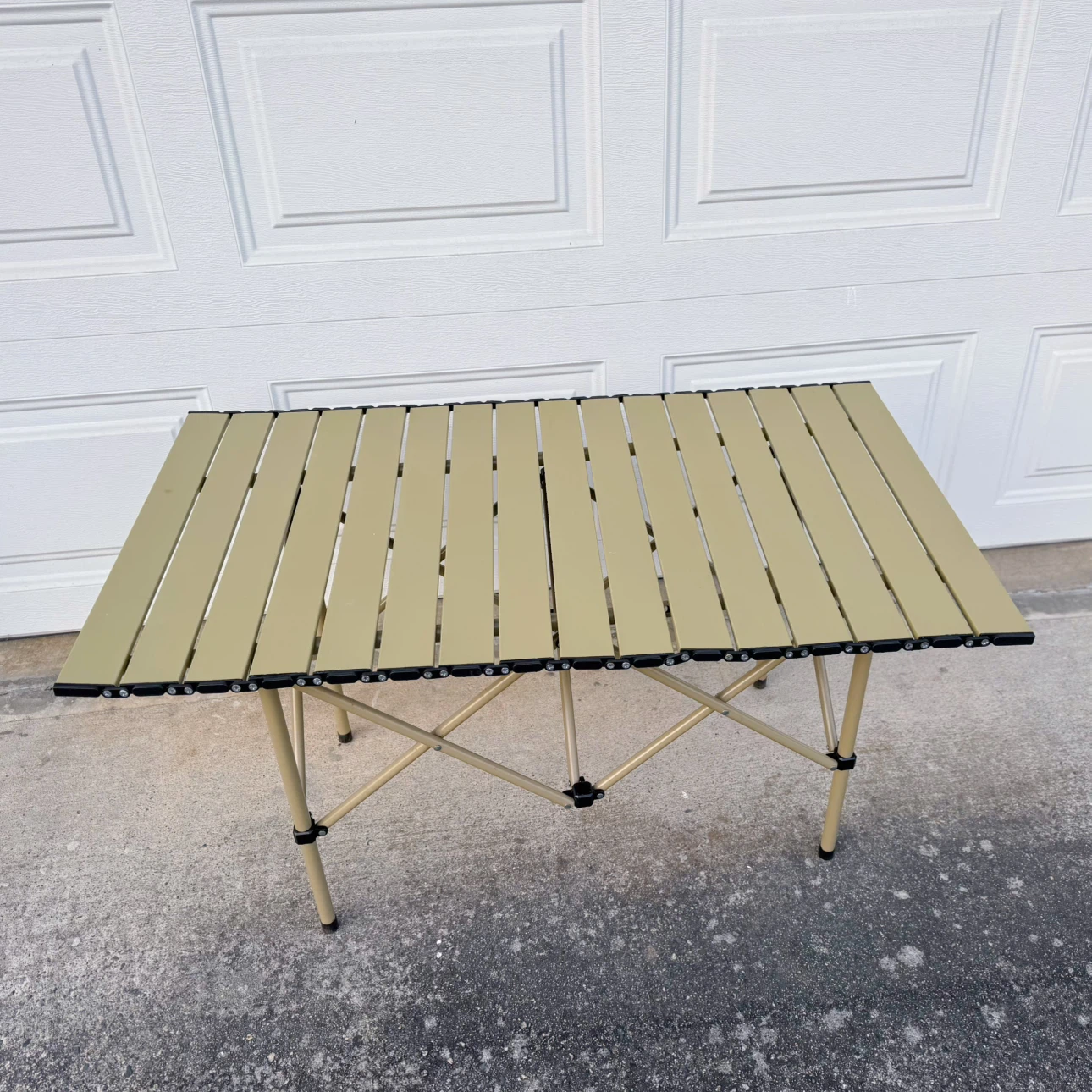 ⭐️SALE⭐️95% New Folding Camping Table