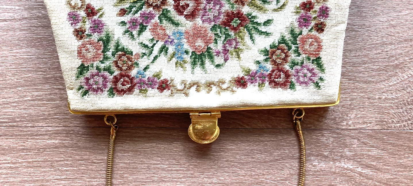 French Vintage Floral Needlepoint Clutch Purse - photo 3