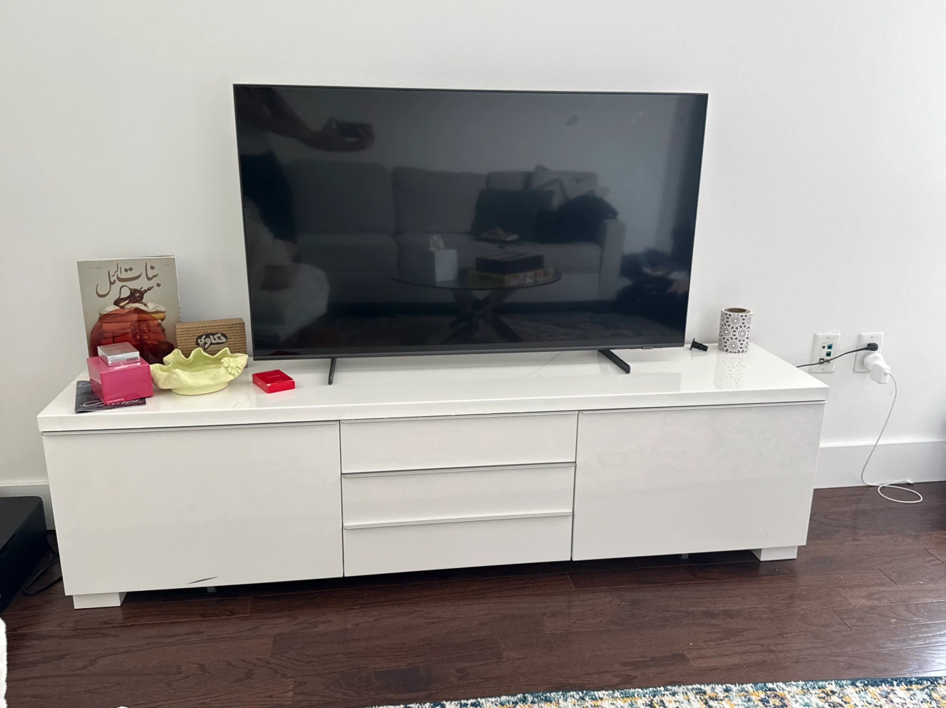 White Modern TV Stand with Drawers