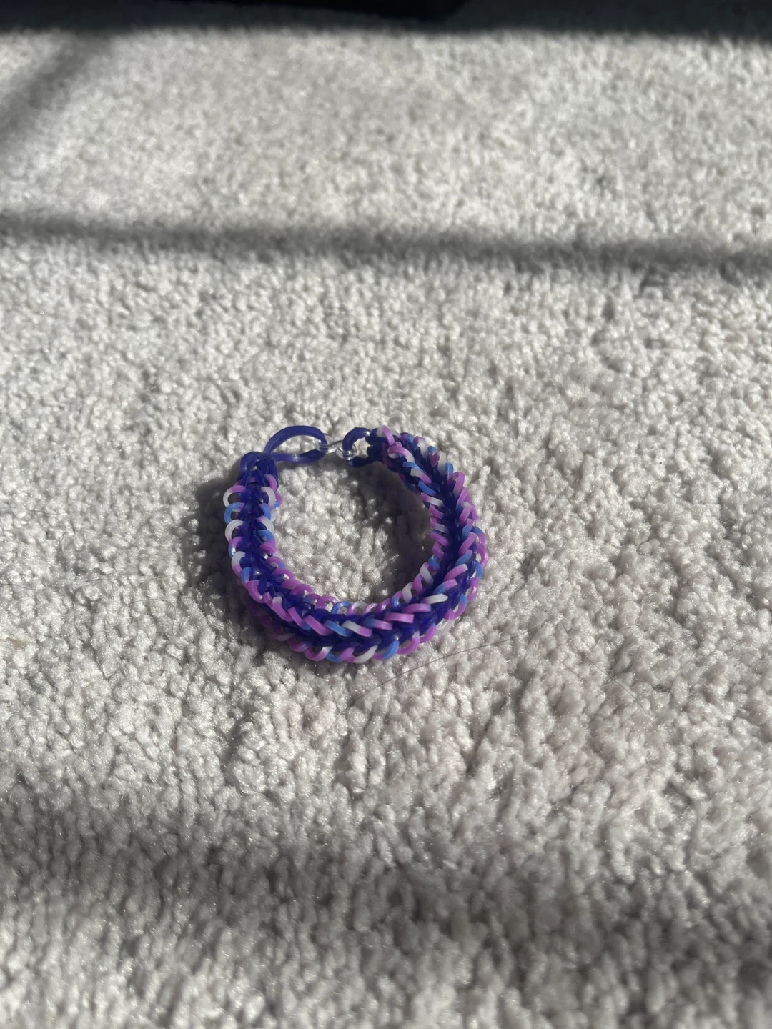 Purple and White Loom Band Bracelet - photo 2