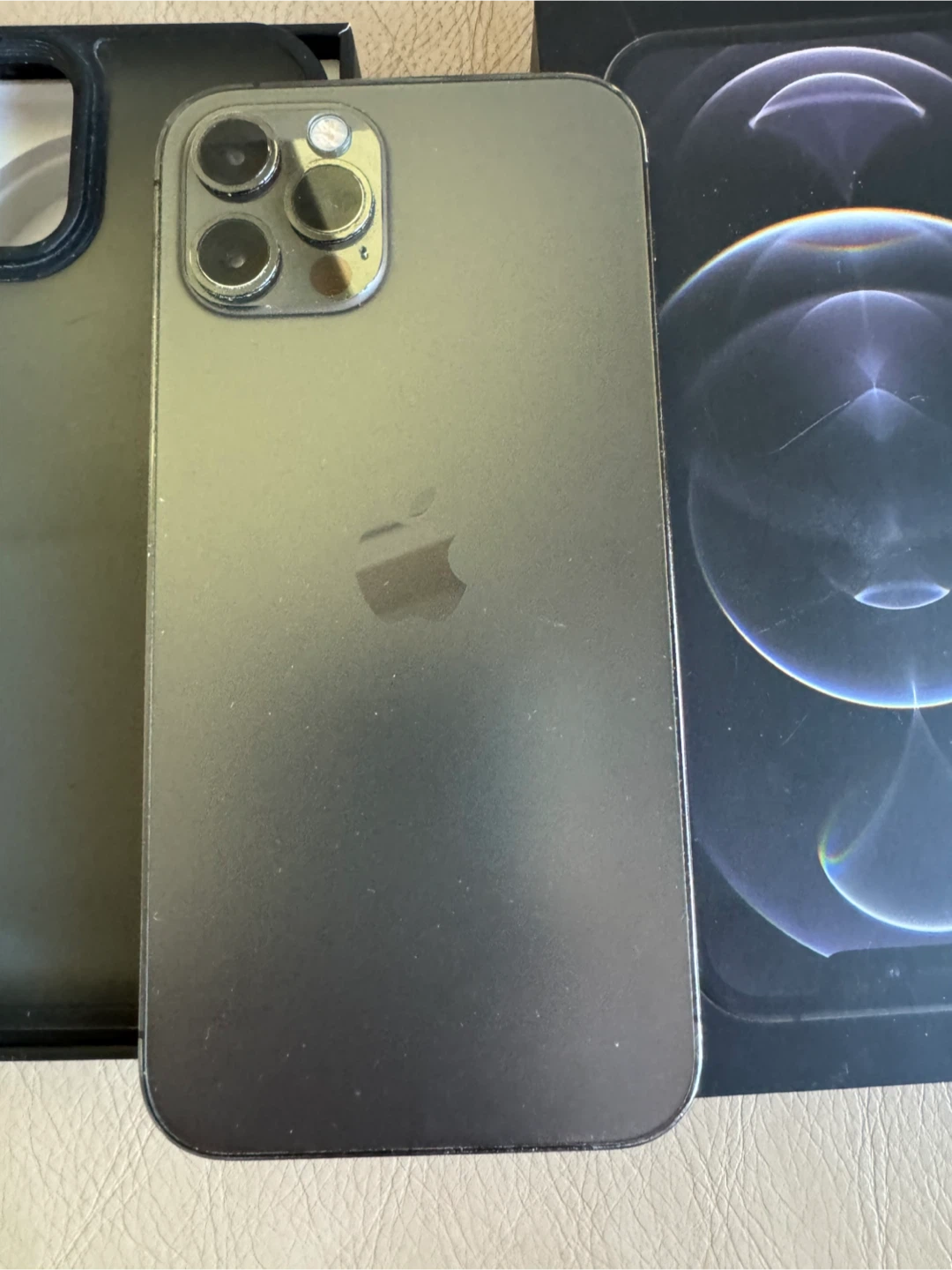 Apple iPhone 12 Pro Max - Black - photo 4