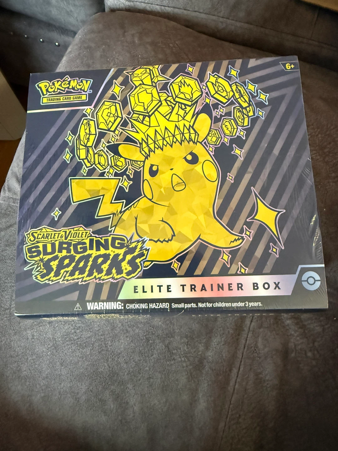 Pokémon Scarlet & Violet: Surging Sparks Elite Trainer Box