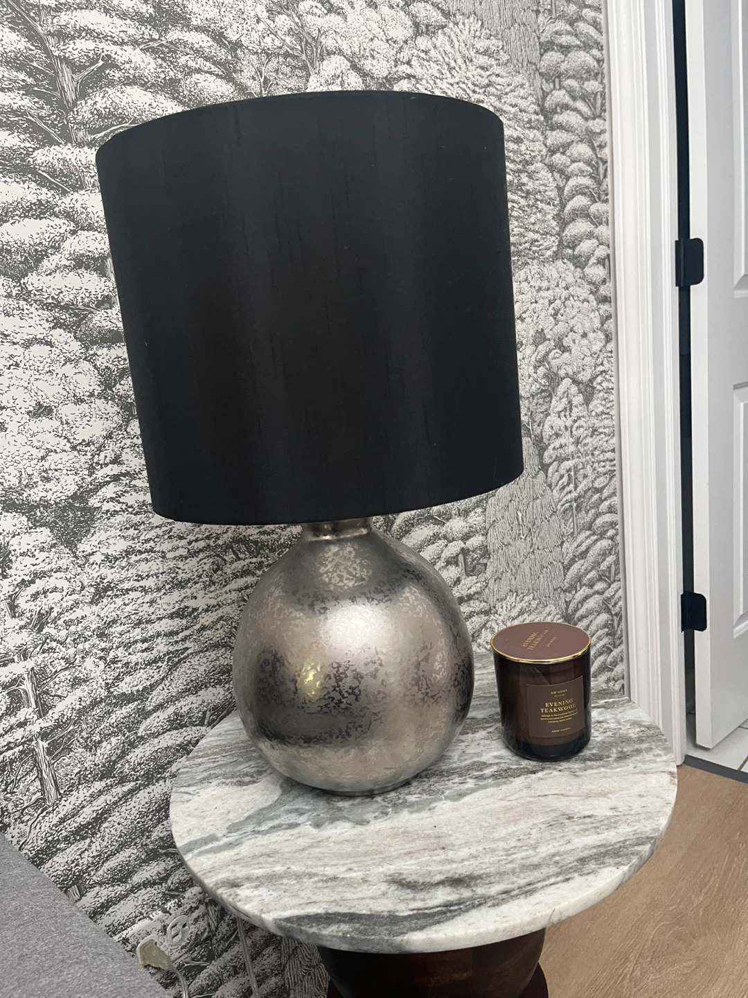 Decorative Table Lamp with Black Shade - photo 2