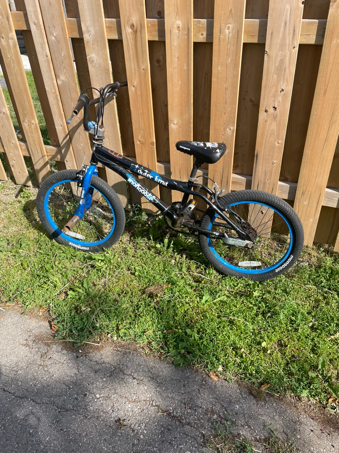 Bmx bike blue