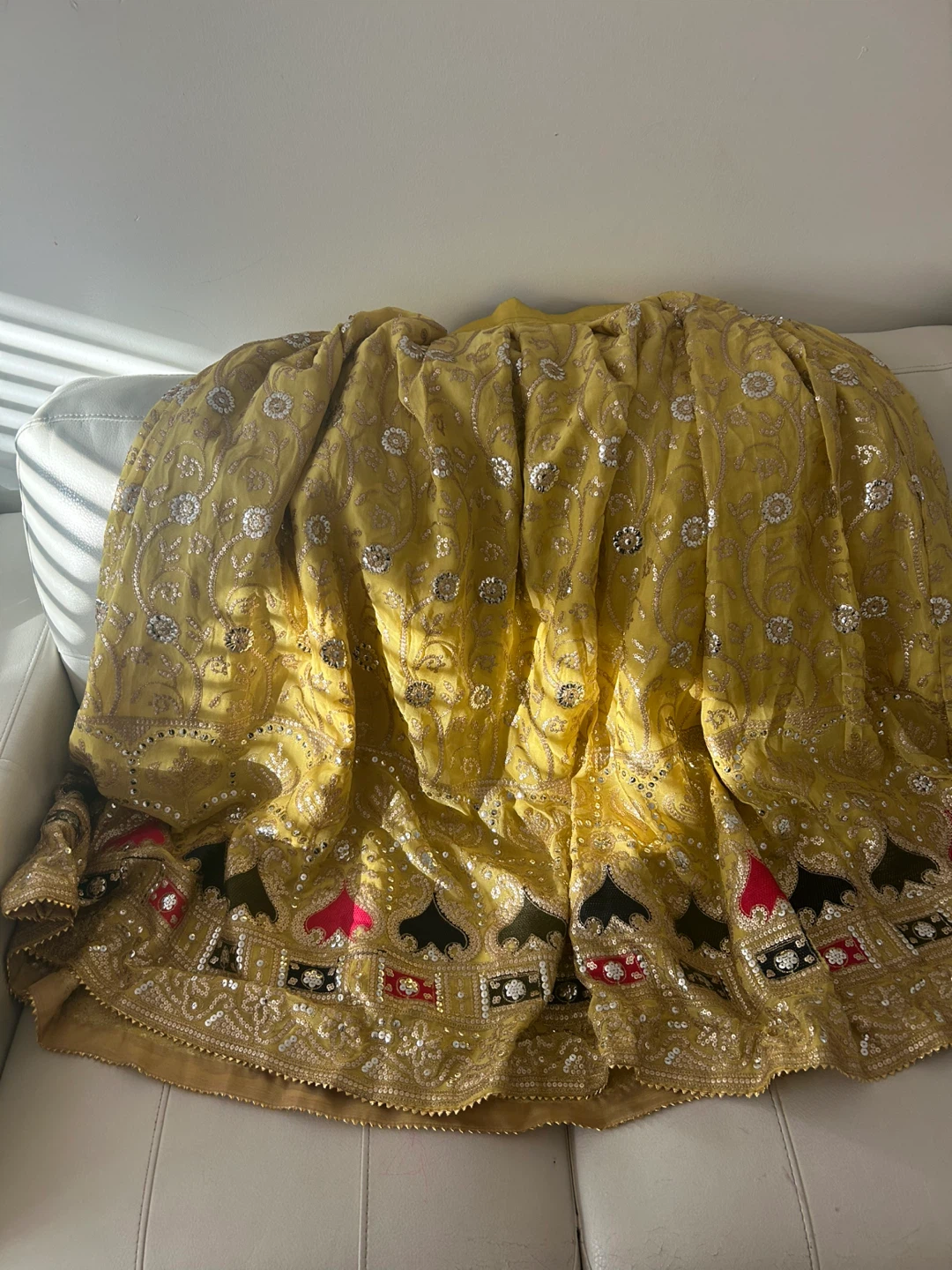 BRAND NEW Embroidered Yellow Kurti + Lengha with Dupatta - photo 3