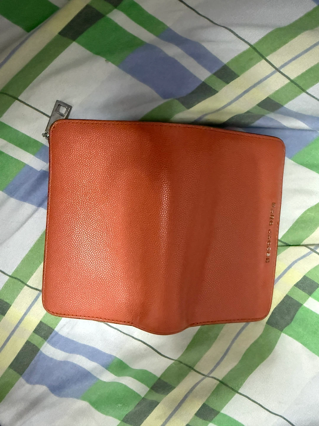 Marc Jacobs Orange Leather Bifold Wallet - photo 2