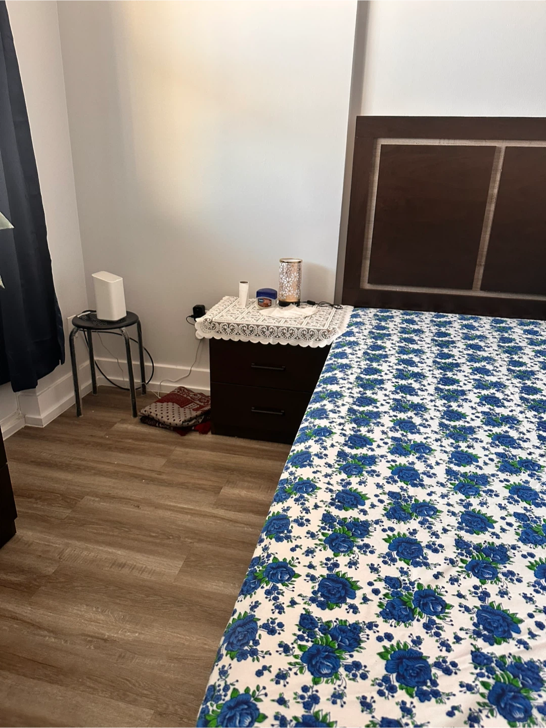 Wooden Queen box storage bed - photo 2