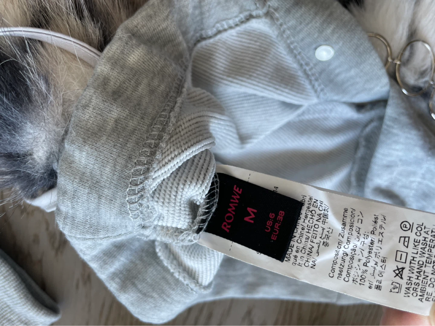 ROMWE Grey Faux Fur Trim Hooded Jacket & Shorts Set - photo 5