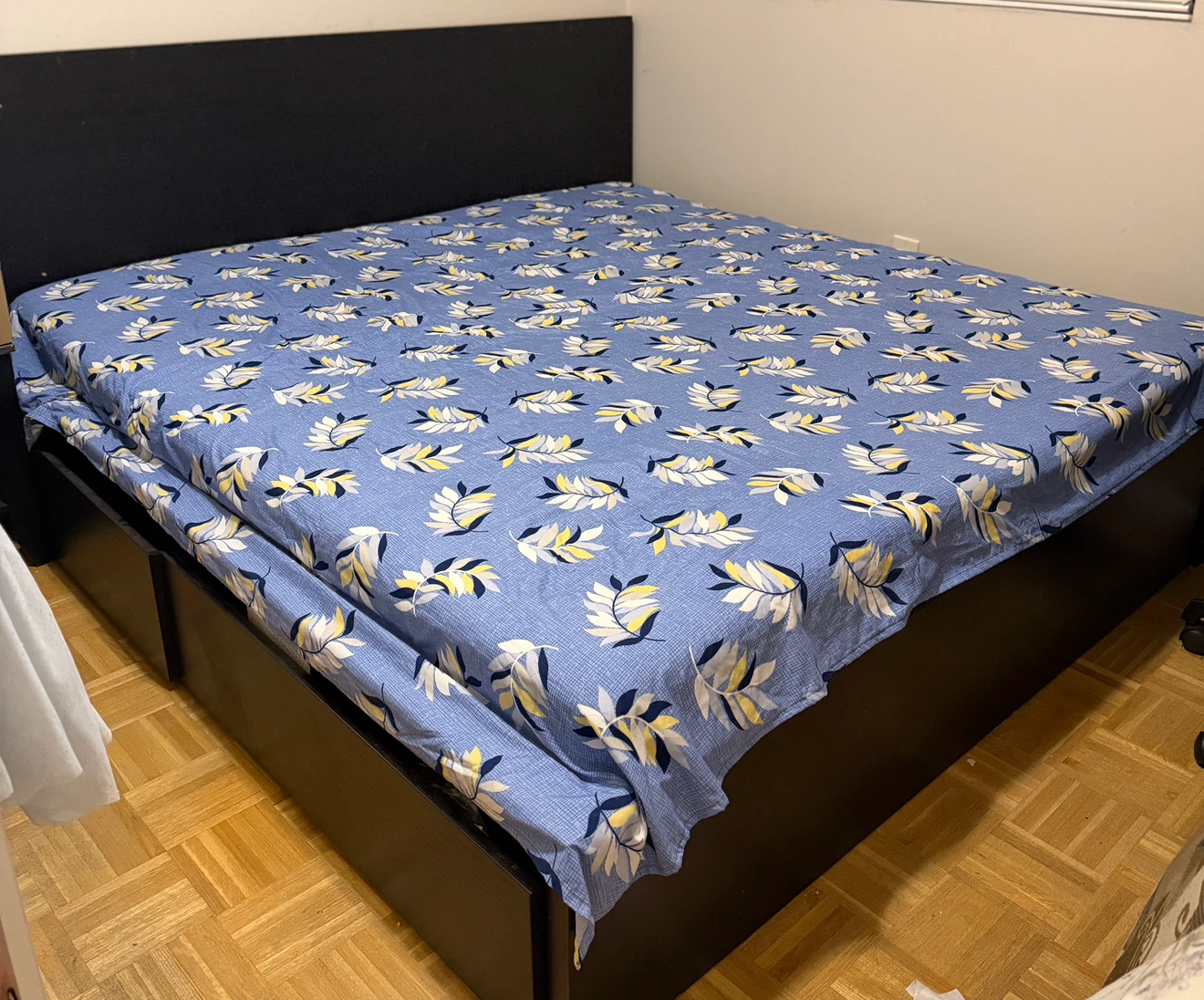 King bed frame with 2 storage boxes - photo 2