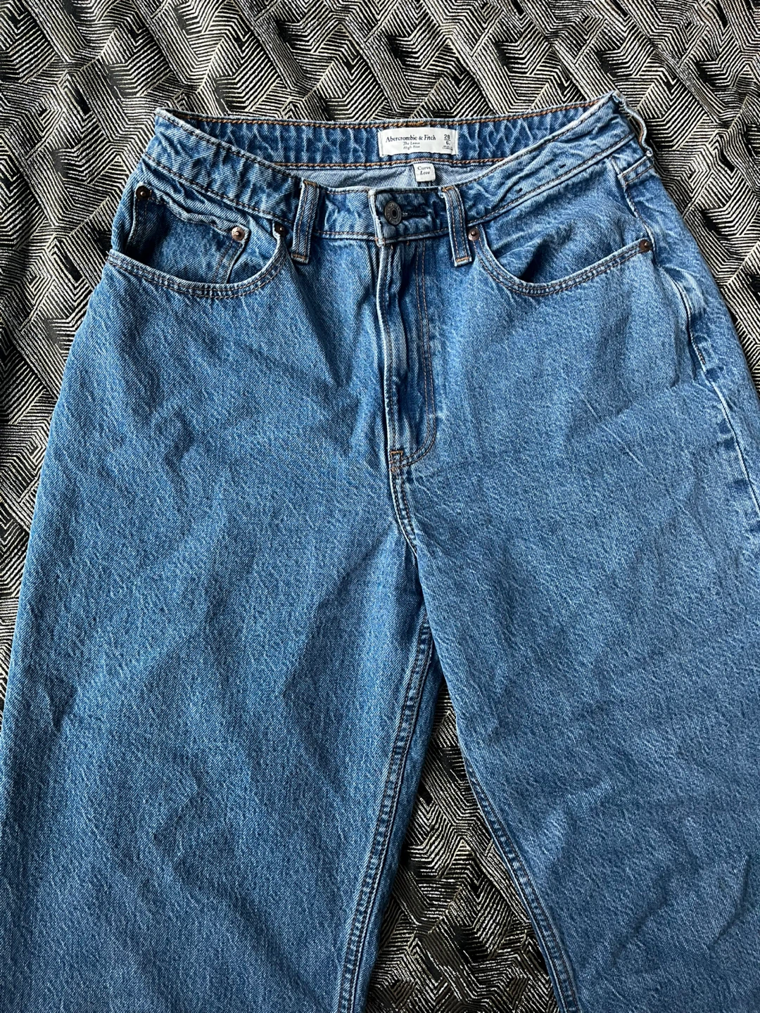 Abercrombie & Fitch Curve Love High Rise Jeans