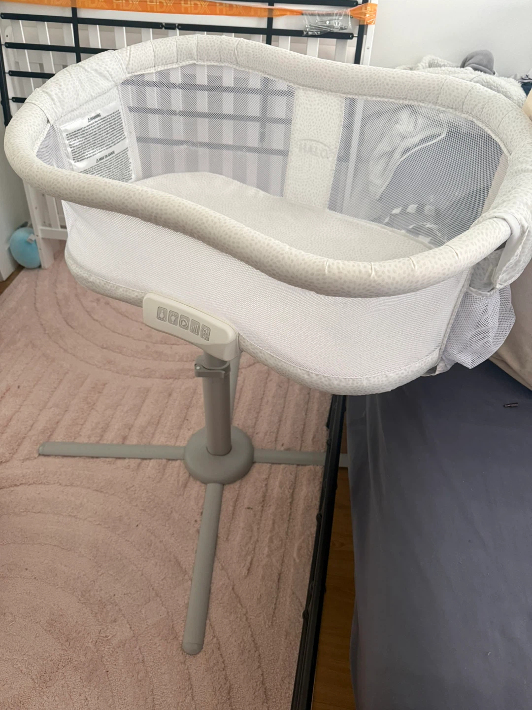 Halo Bassinest Swivel Sleeper