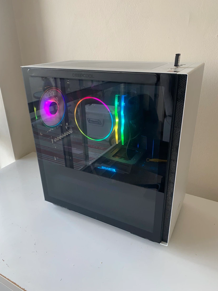 Armoury Gaming PC, Asus Monitor, Mic, Headphones - photo 2