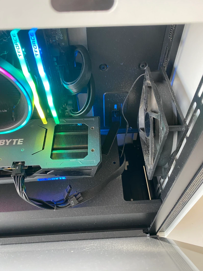 Armoury Gaming PC, Asus Monitor, Mic, Headphones - photo 5