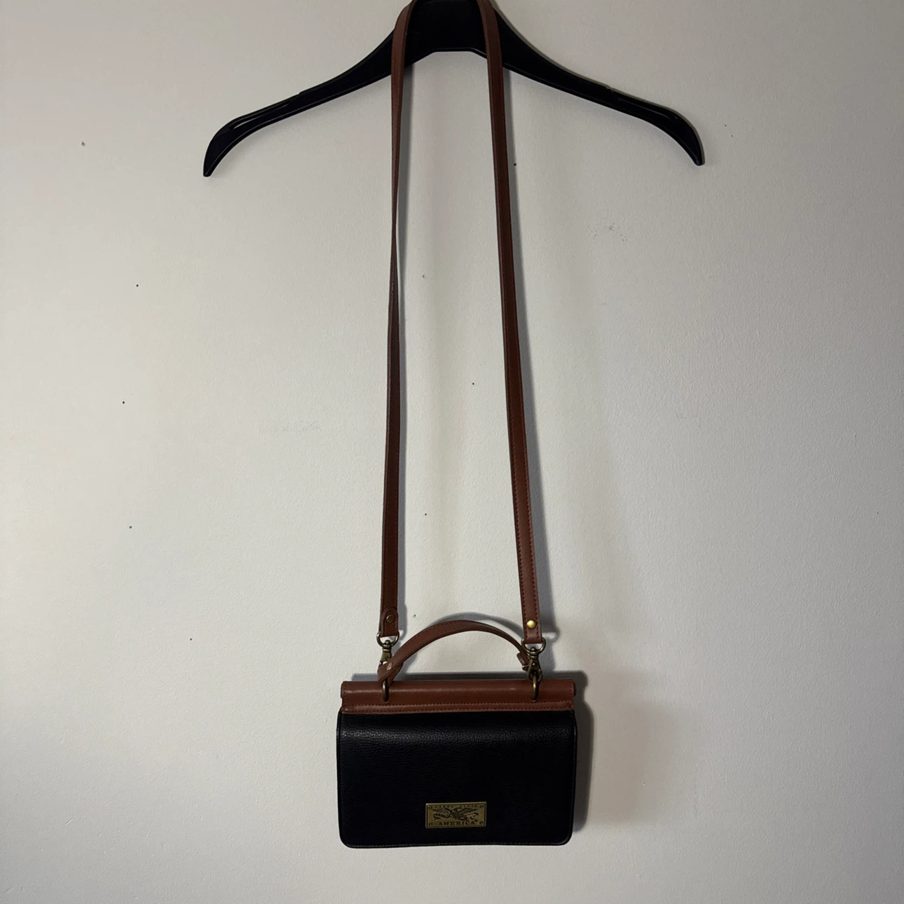 Vintage Perry Ellis Crossbody Bag strap adjustable