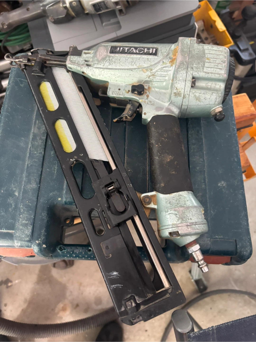 Hitachi & Bosch Framing Nailers - photo 2