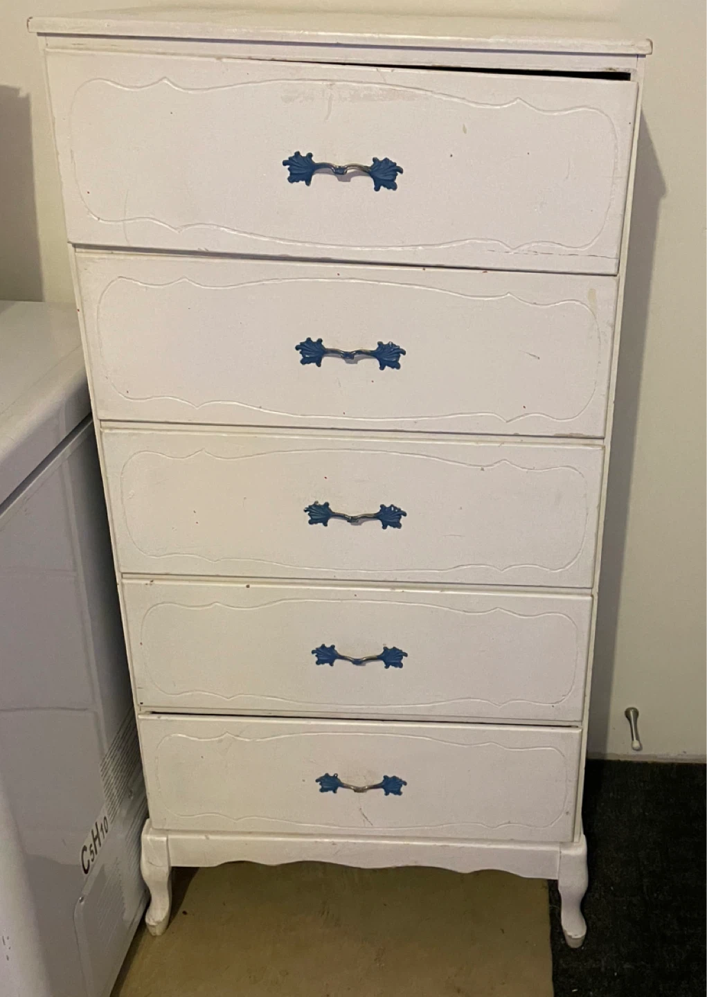 White 5-Drawer Dresser