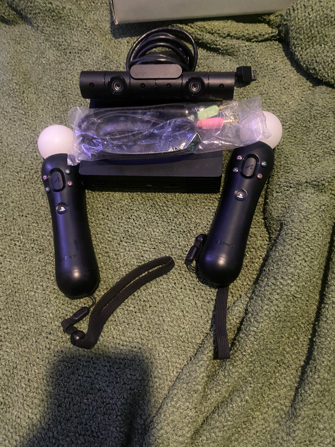 PS4 Slim 500GB + Complete PSVR Bundle. Everything works perfect. - photo 3