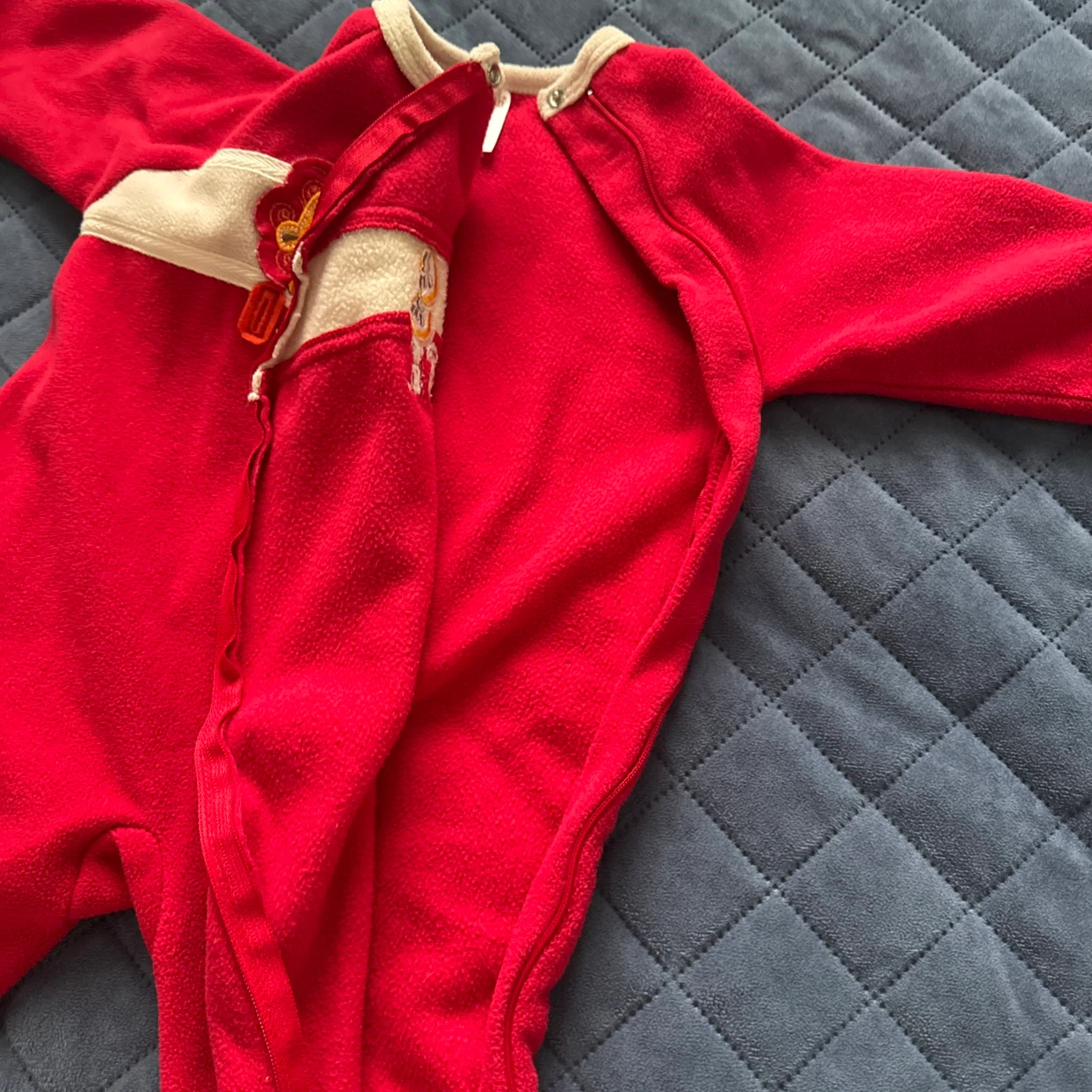 OshKosh Baby Red Lion Team Fleece Sleepsuit - 12 Months - photo 4