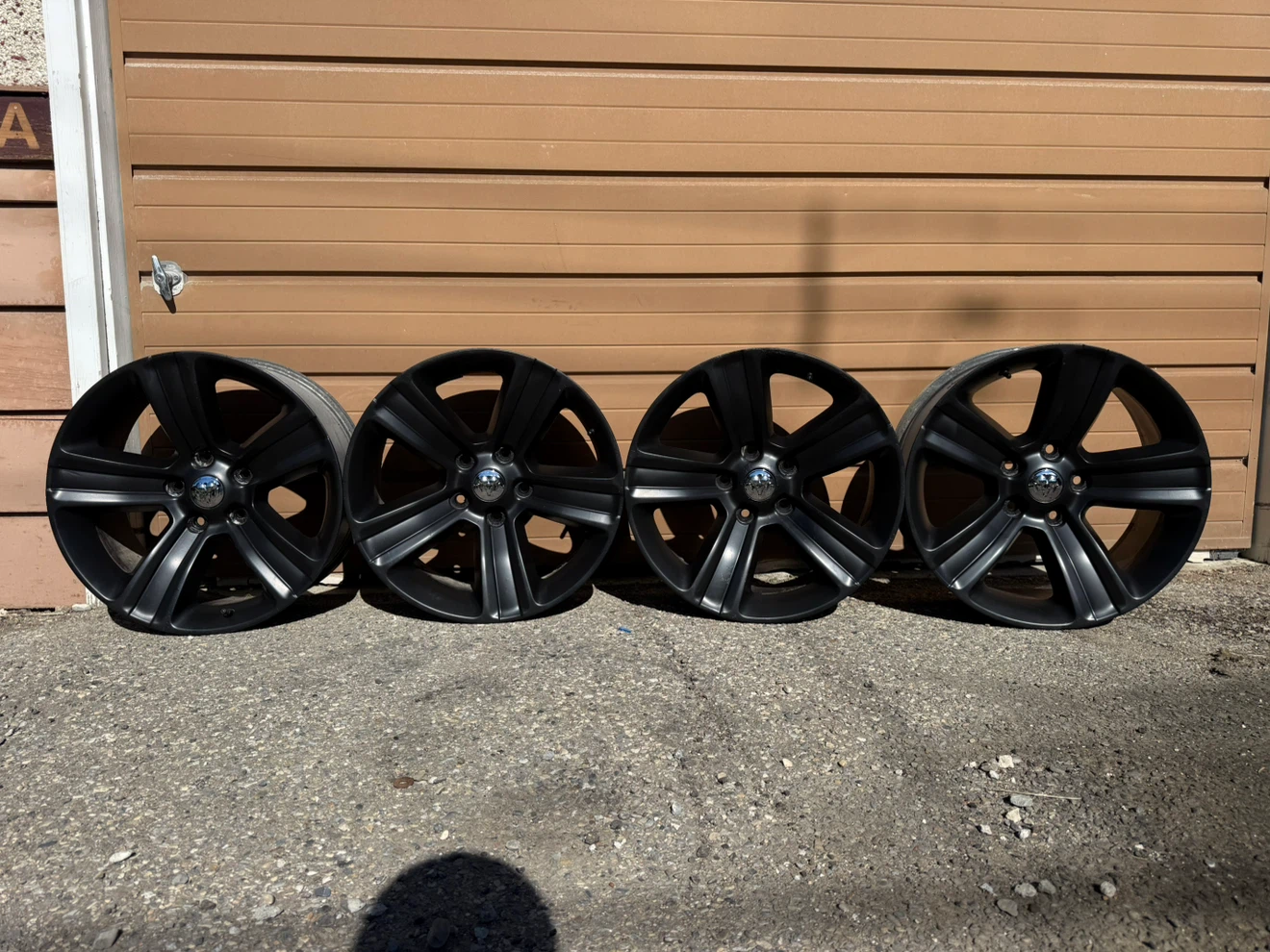 Dodge Ram 1500 2013-2021 20" OEM Rims 5x139,7 Black 1UB18TRMAA