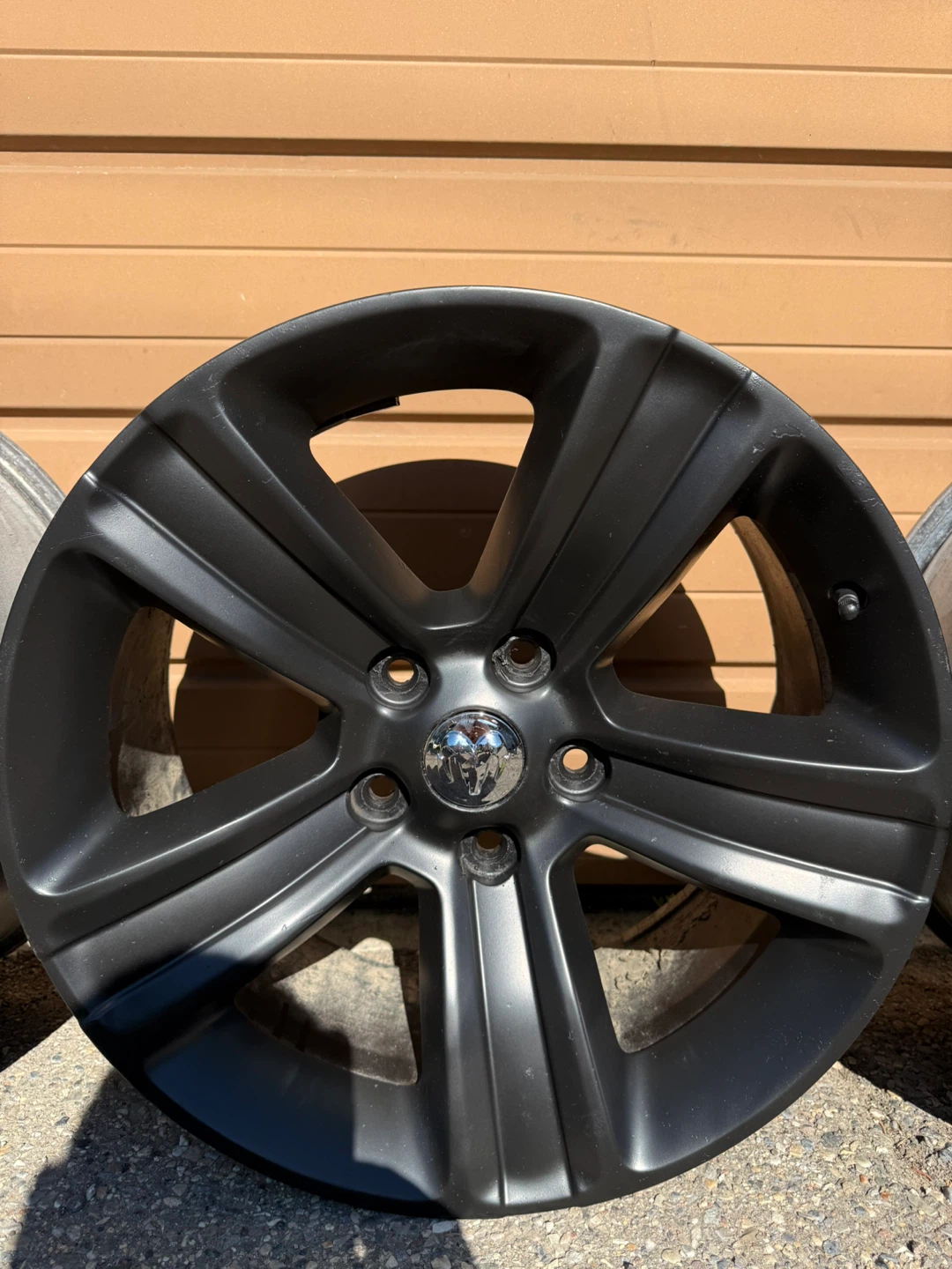 Dodge Ram 1500 2013-2021 20" OEM Rims 5x139,7 Black 1UB18TRMAA - photo 3
