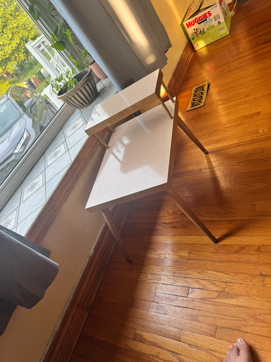 Vintage Tiered Side Table - photo 4
