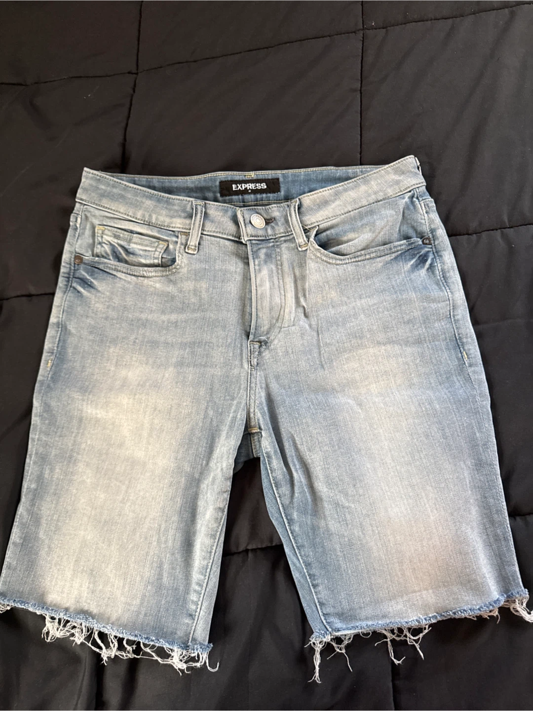 Express Light Wash Denim Shorts Size 31 men’s