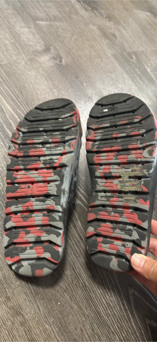 Skechers Kids Camo Slide Sandals | Youth Size Fits 8–10 Years - photo 3