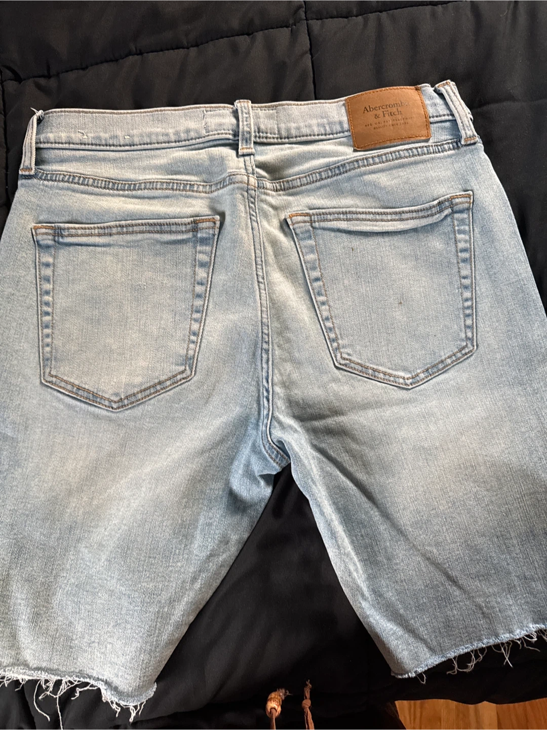 Abercrombie & Fitch Distressed Denim Shorts men’s - photo 3