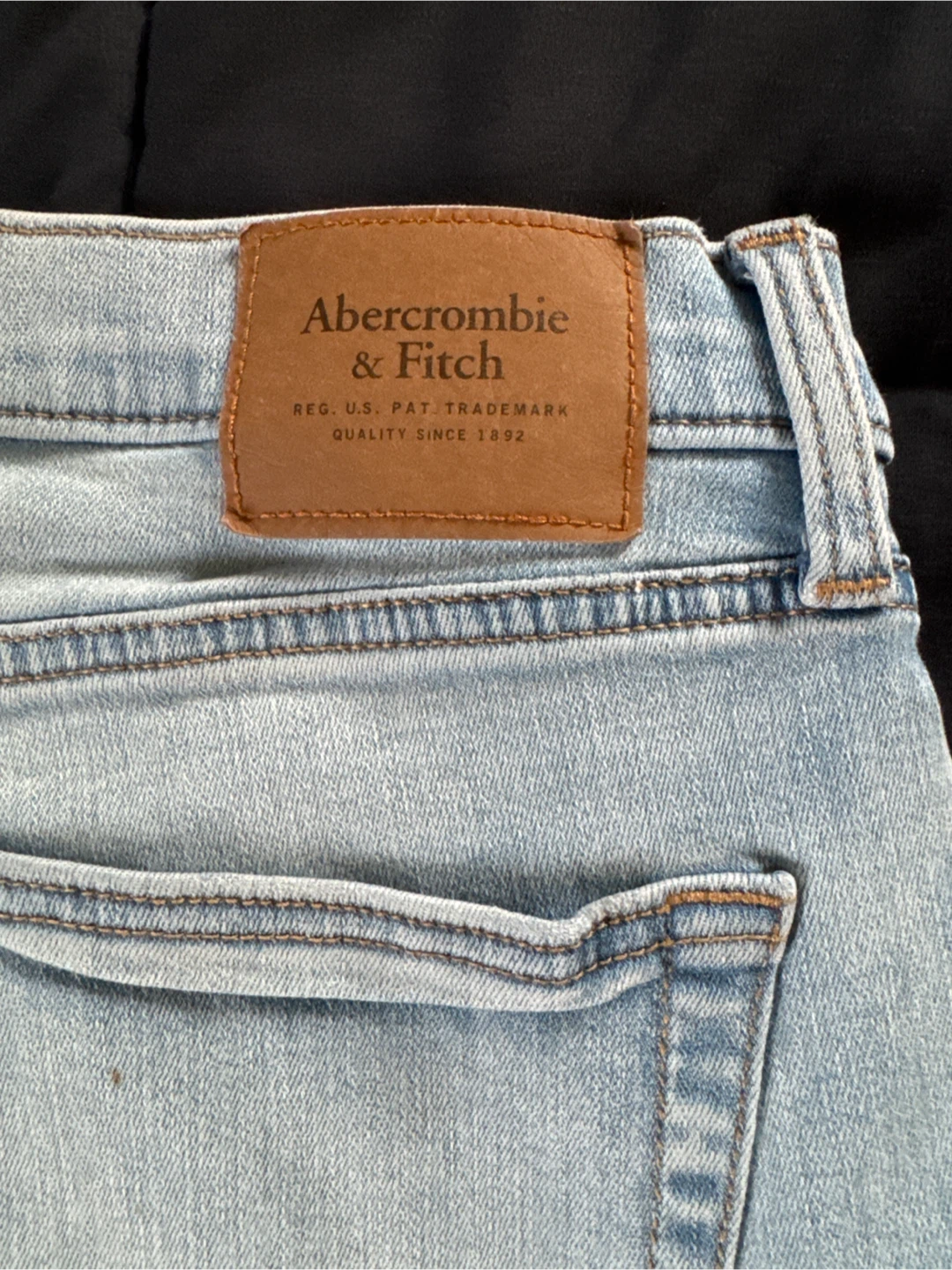 Abercrombie & Fitch Distressed Denim Shorts men’s - photo 4